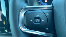 Volvo XC40 2.0 B3P Plus Dark 5dr Auto Petrol Estate